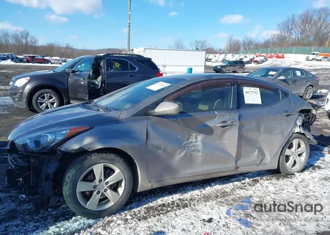 2011 Hyundai Elantra Limited from USA, damaged, VIN 5NPDH4AE5BH045257